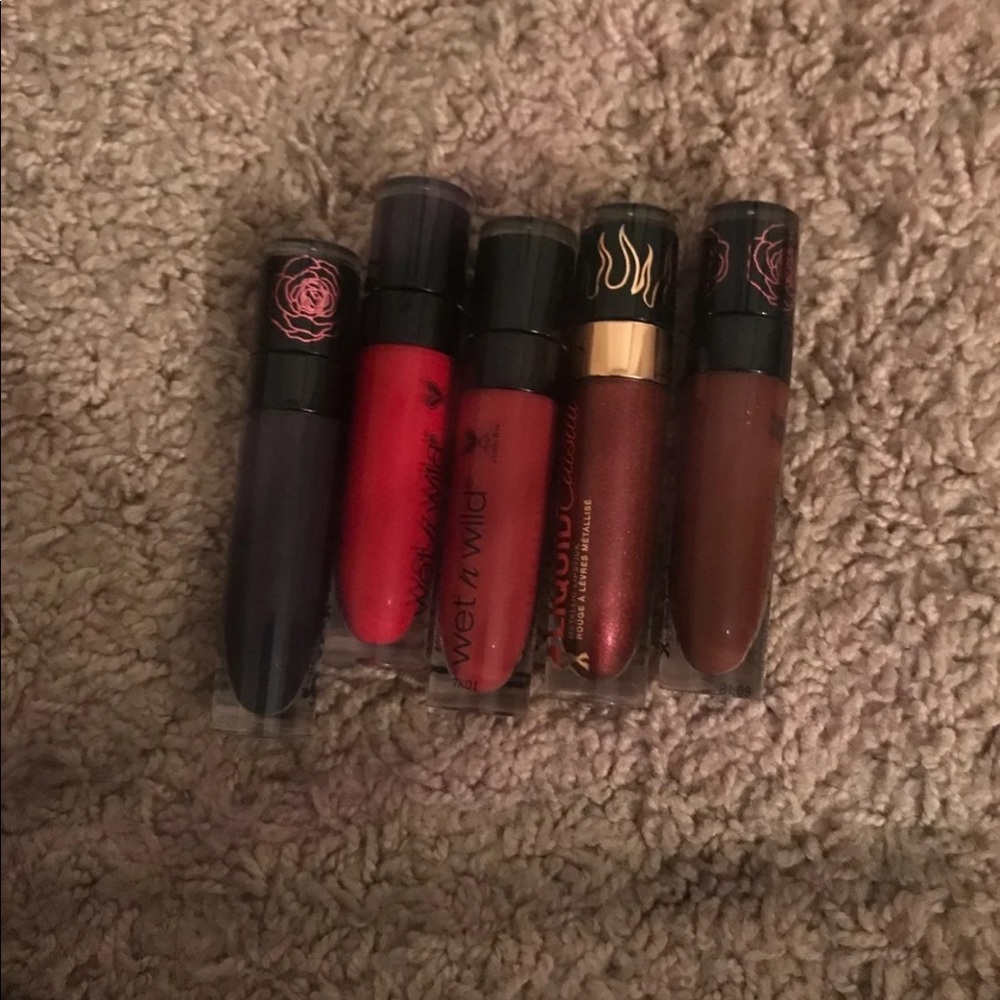 Wet n wild lipsticks